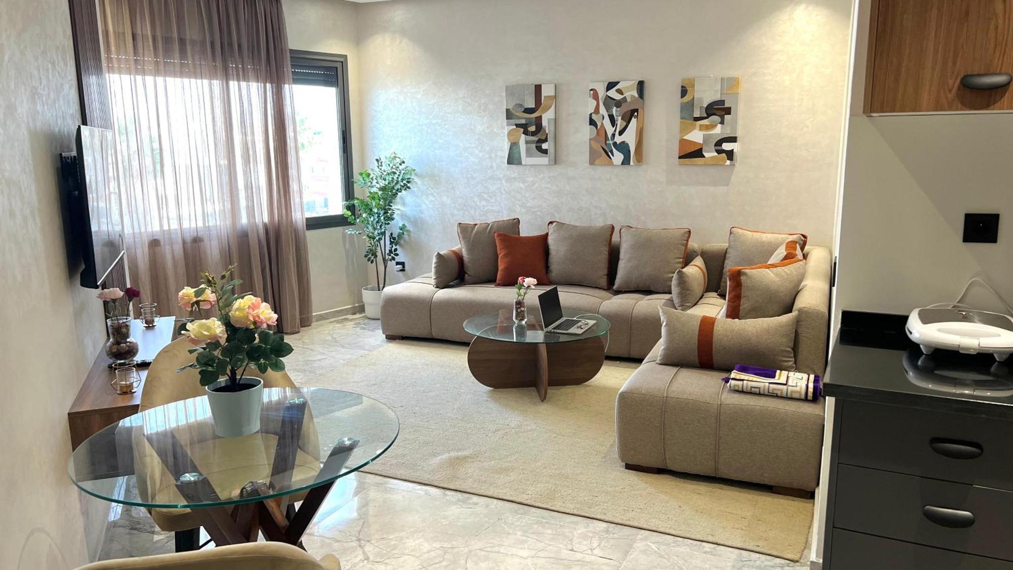 Apartamento S18 Entre Maarif, Bourgogne & Corniche *