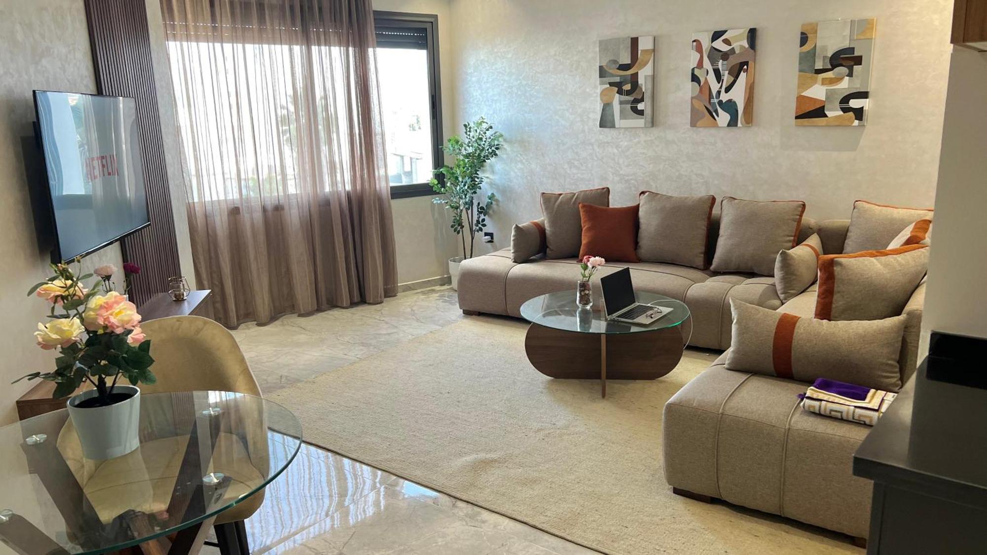 S18 Entre Maarif, Bourgogne & Corniche Apartamento